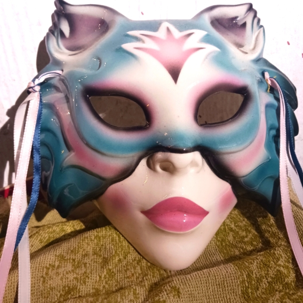 Vintage Ceramic Cat Face Mask Clay Art San Francisco 1988 madi grai8x10